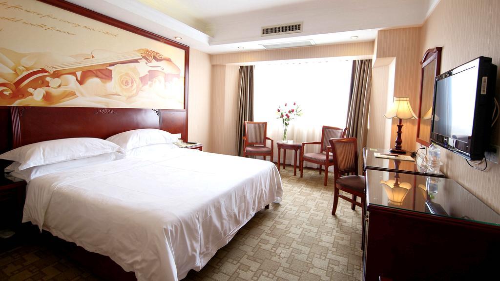 Vienna Hotel Chaoyang Nanning Exterior foto