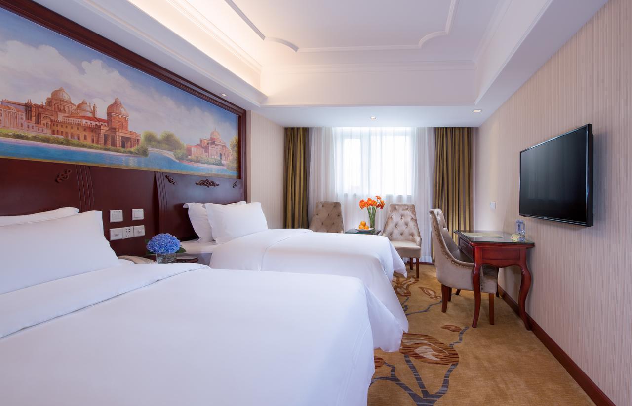 Vienna Hotel Chaoyang Nanning Exterior foto