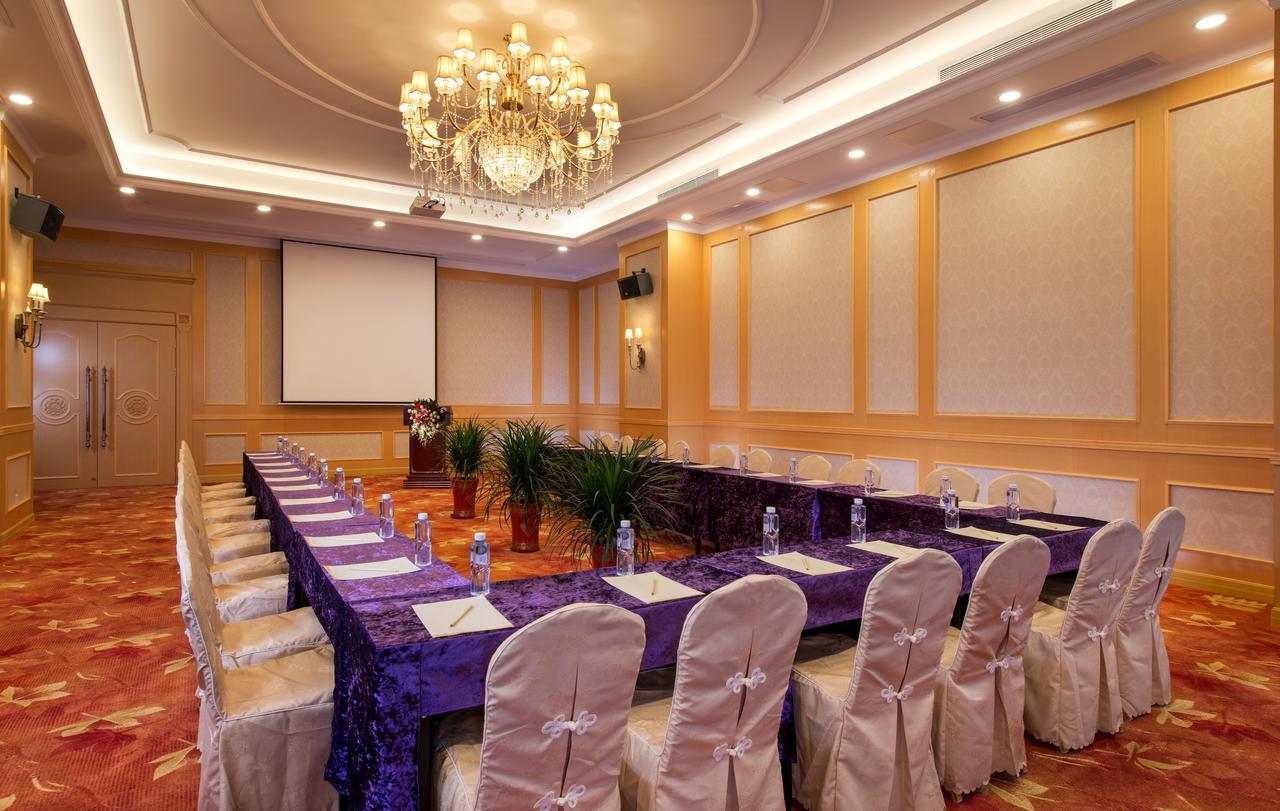 Vienna Hotel Chaoyang Nanning Exterior foto